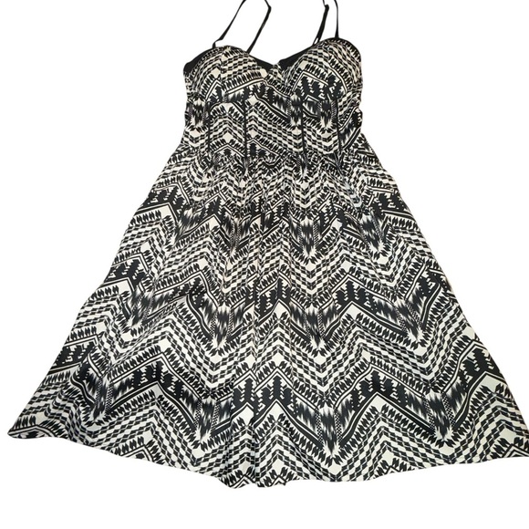 American Rag Black and White Geometric Mini Dress - Picture 2 of 5